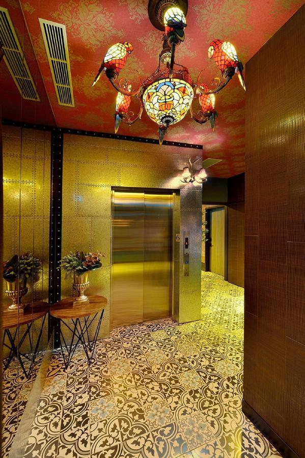 Smokey Joe'S Apartment Kaohsziung Kültér fotó