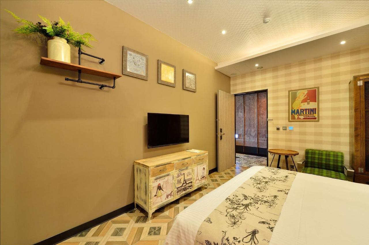 Smokey Joe'S Apartment Kaohsziung Kültér fotó